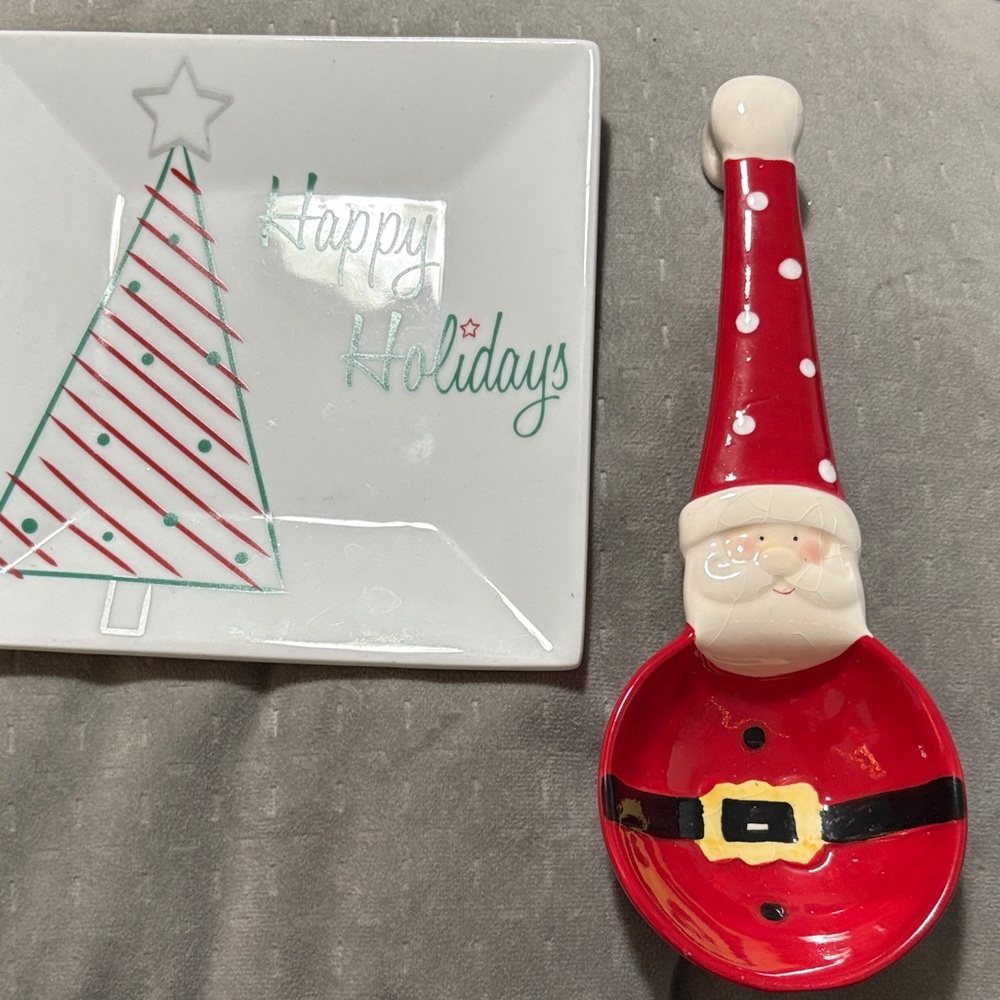 Festive Santa Spoon and Holiday Plate Set - Picture 1 of 2